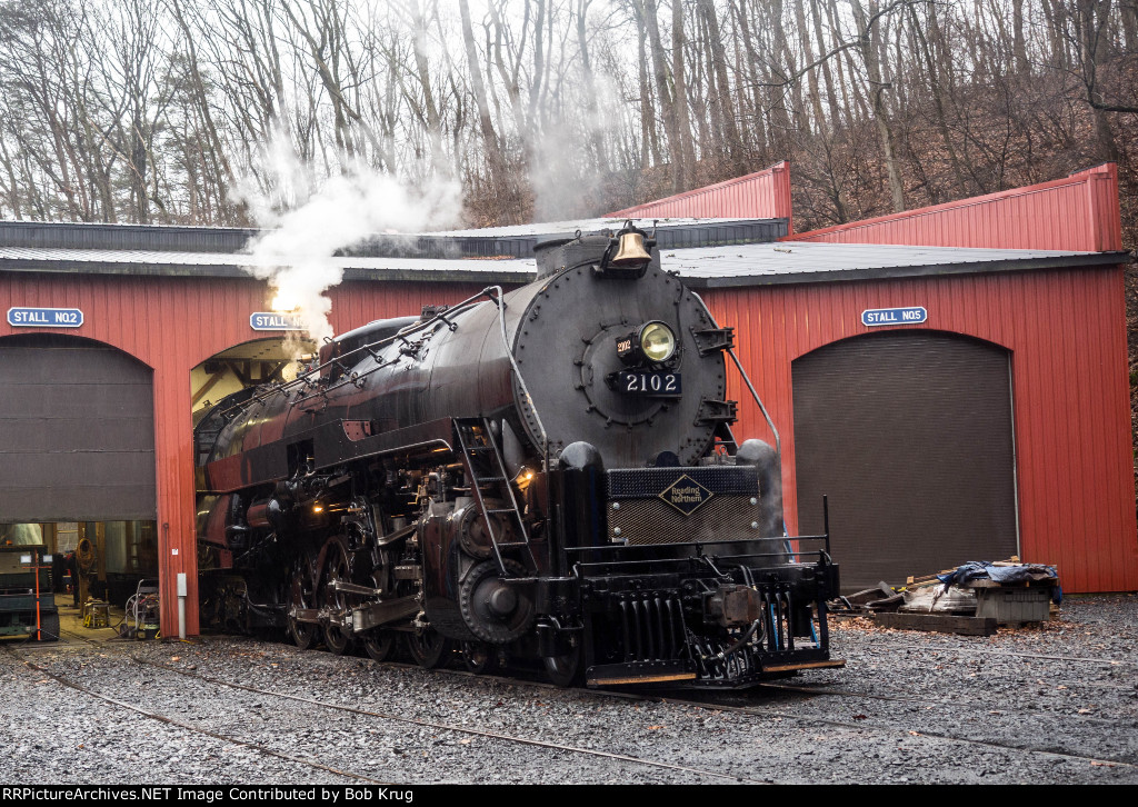 RDG 2102 kept hot overnight in the engine house from the prior day's running